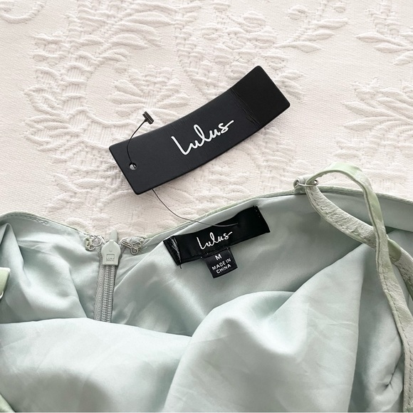 NWT Lulus Sweet and Stylish Green Floral Jacquard One-Shoulder Midi Dress Medium - Picture 2 of 8